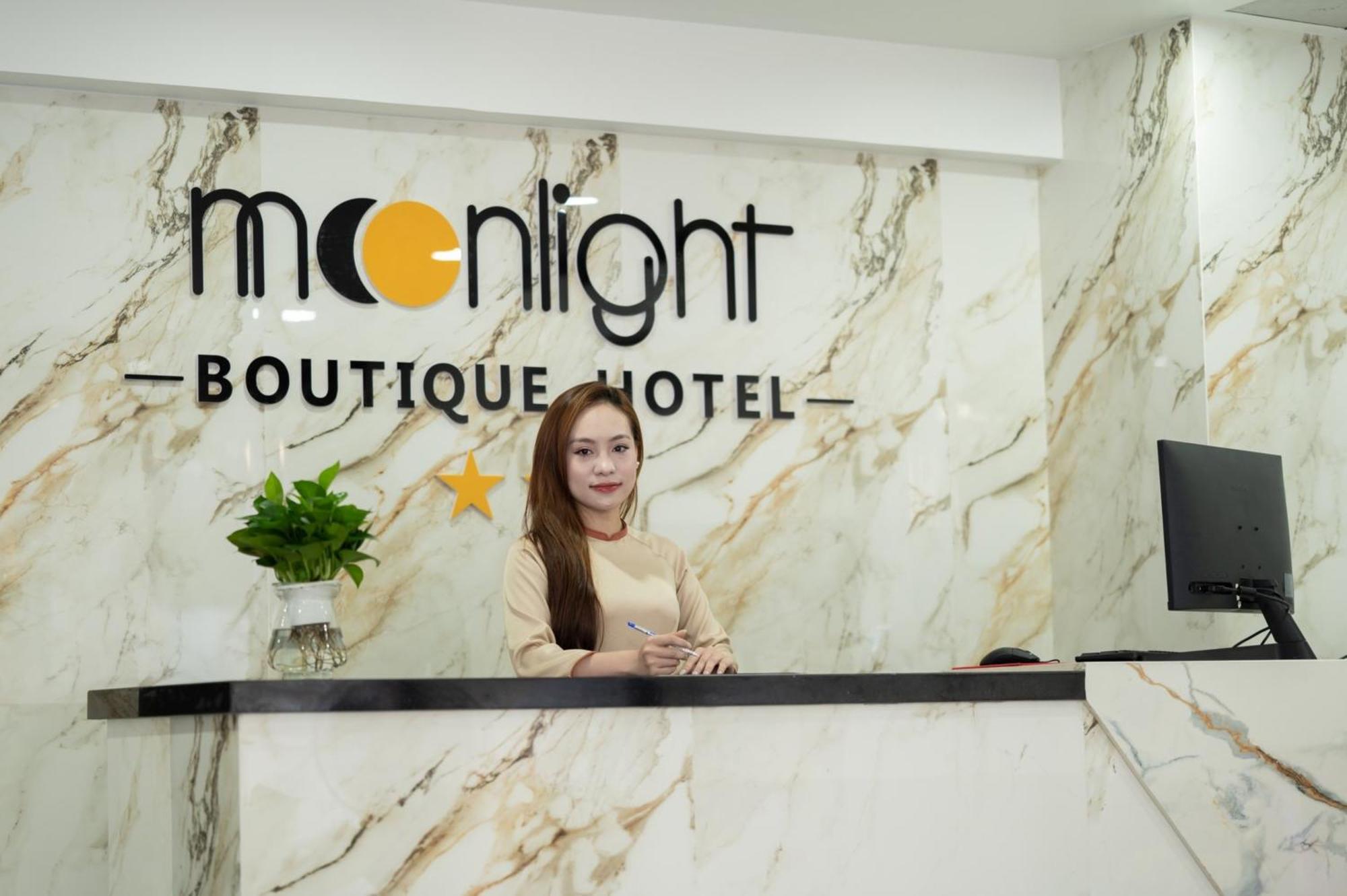 Moonlight Boutique Hotel Hue Exterior photo
