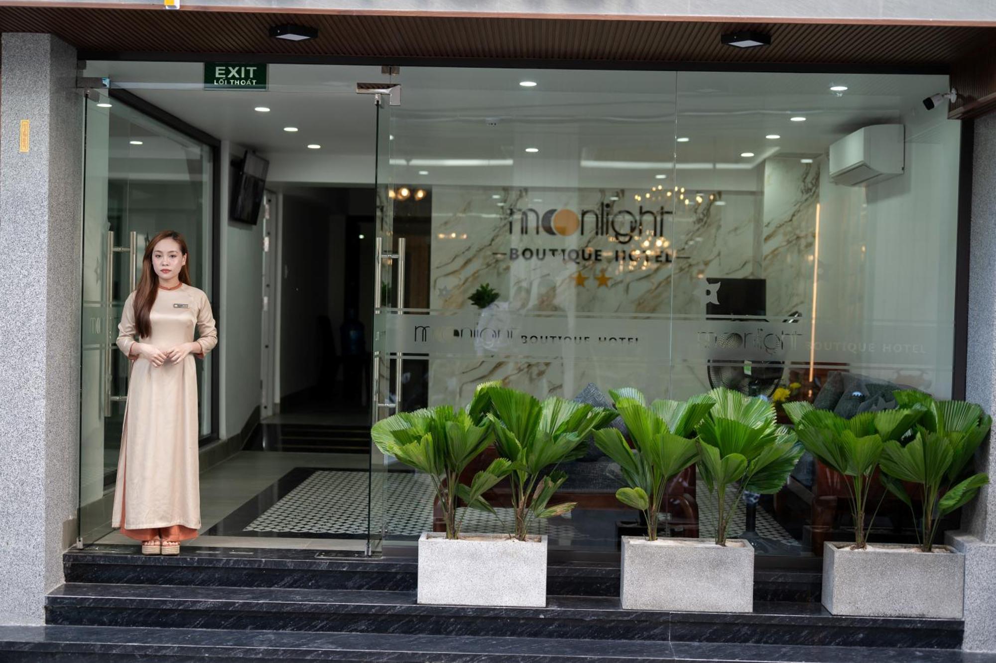 Moonlight Boutique Hotel Hue Exterior photo